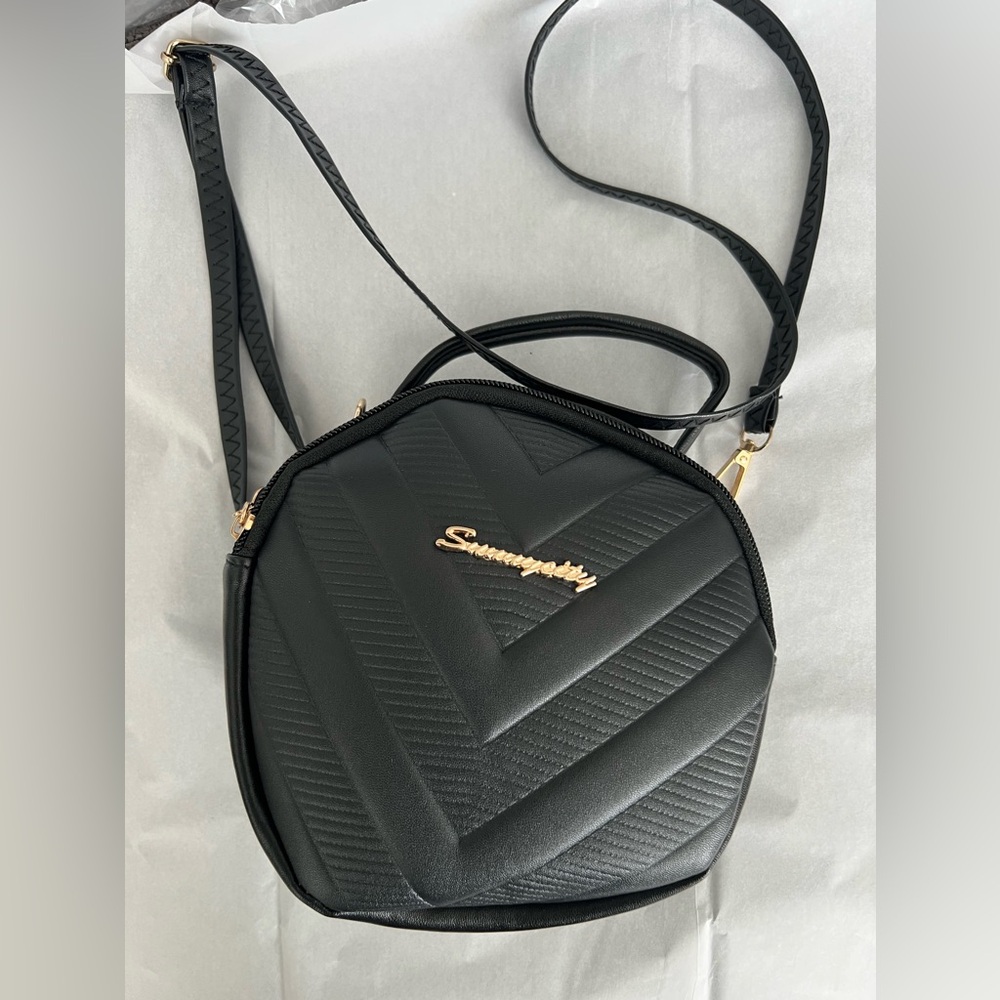 Small crossbody purse black and gold